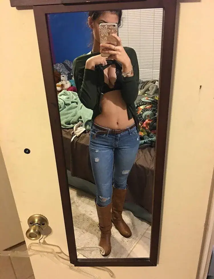 TheRealDeejae